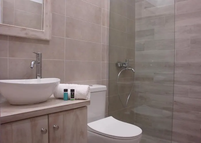 'naxian Family * Naxos City