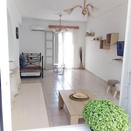 'naxian Family Apartment