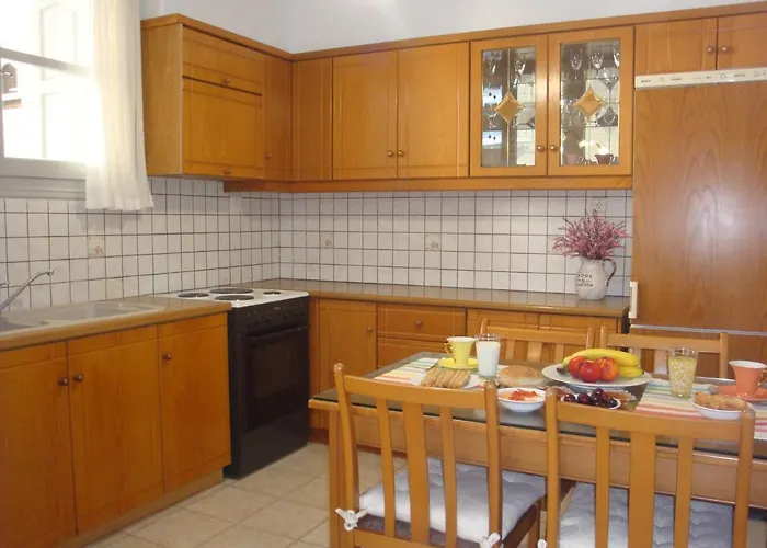 Apartman 'naxian Family