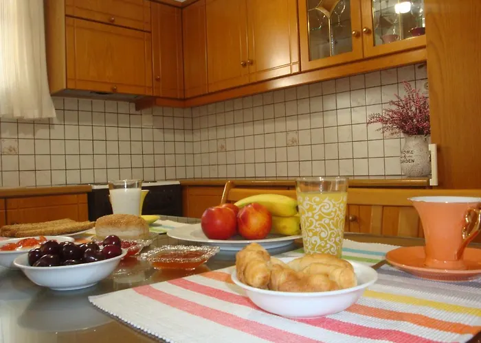 'naxian Family * Naxos City