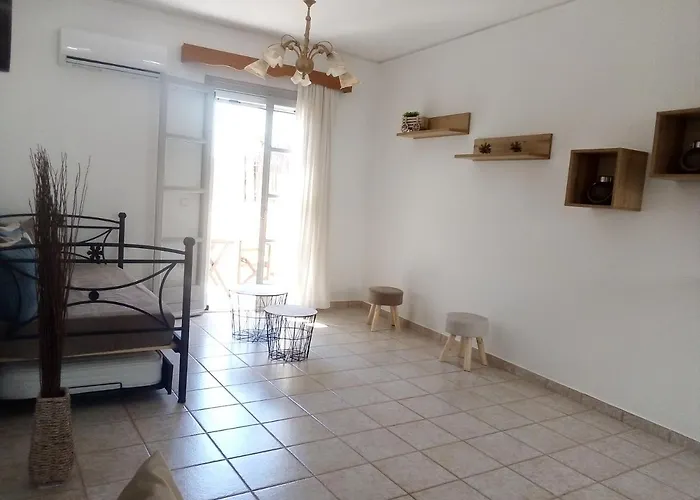 'naxian Family * Naxos City